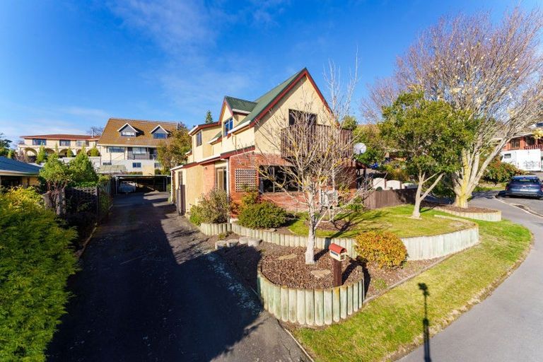 Photo of property in 66 Kinmont Crescent, Kinmont Park, Mosgiel, 9024