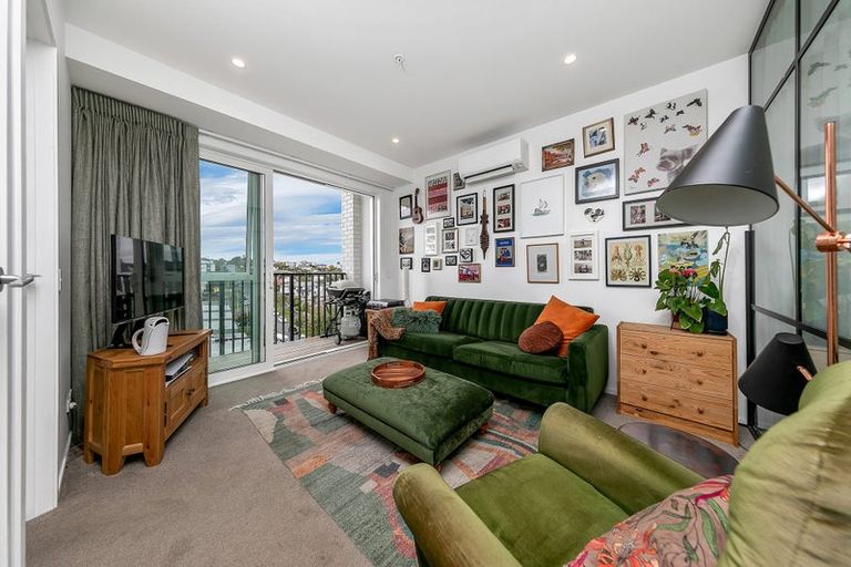 Photo of property in 1817a Great North Road, Avondale, Auckland, 1026