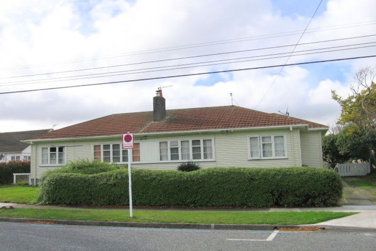 Photo of property in 4/1052 Taita Drive, Taita, Lower Hutt, 5011