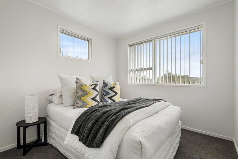 Photo of property in 1/21 Bonito Place, Bayview, Auckland, 0629