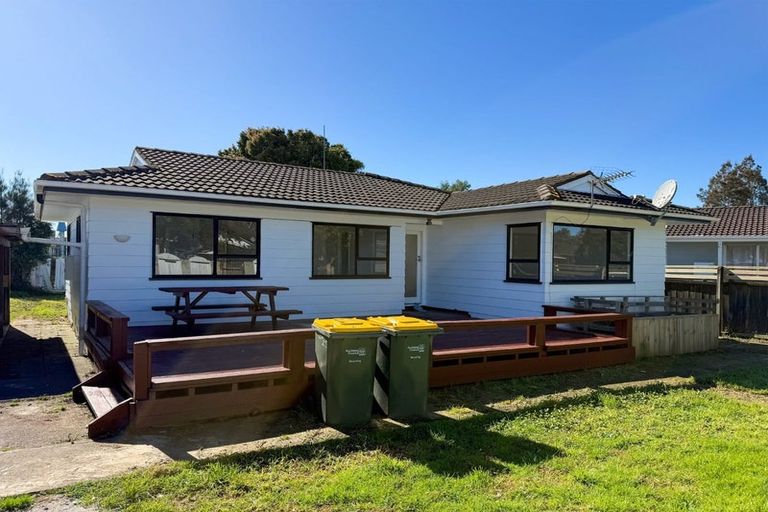 Photo of property in 21 Silverstone Place, Henderson, Auckland, 0612