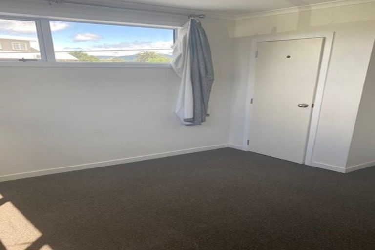 Photo of property in 4 Eatwell Avenue, Paraparaumu Beach, Paraparaumu, 5032