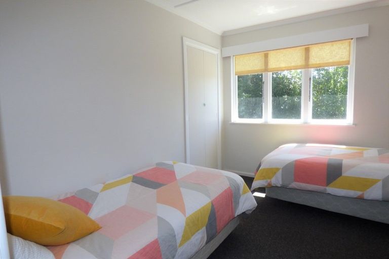 Photo of property in 6 Solway Street, Holmes Hill, Oamaru, 9401