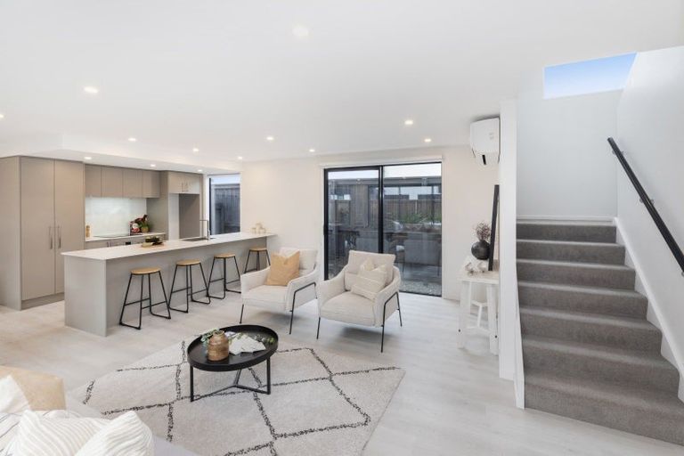 Photo of property in 2/143 Cranford Street, St Albans, Christchurch, 8014