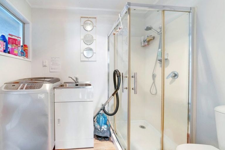 Photo of property in 21 Bettina Place, Manurewa, Auckland, 2102