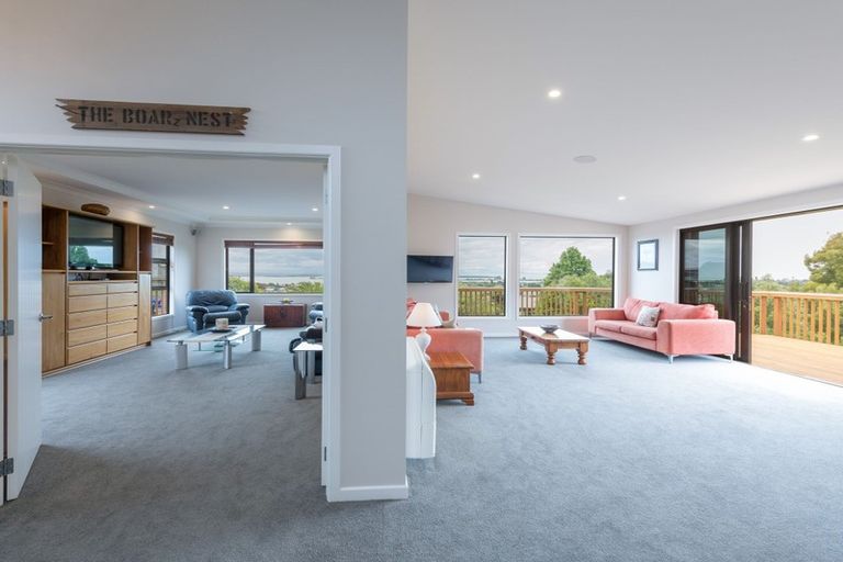 Photo of property in 17 Clairmont Heights, Stoke, Nelson, 7011