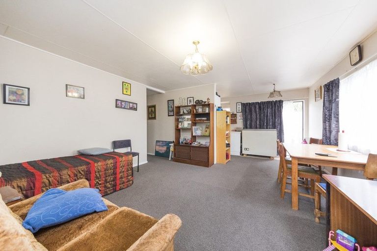 Photo of property in 21 Dahlstrom Grove, Kelvin Grove, Palmerston North, 4414
