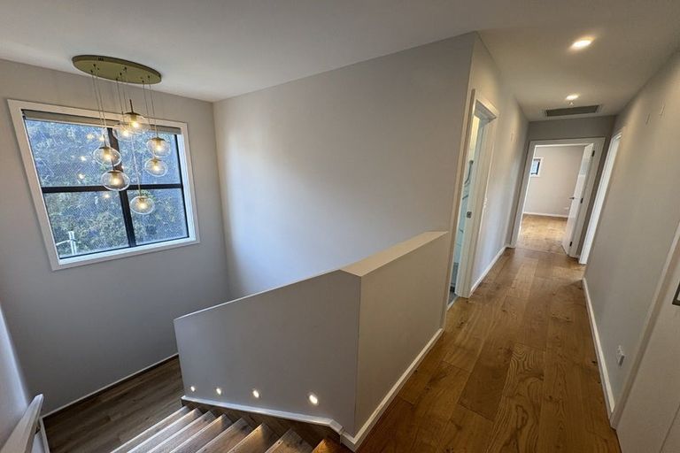 Photo of property in 89 Oak Road, Poraiti, Napier, 4112
