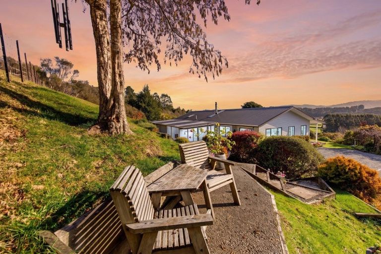 Photo of property in 198 Mangaroa Valley Road, Mangaroa, Upper Hutt, 5371