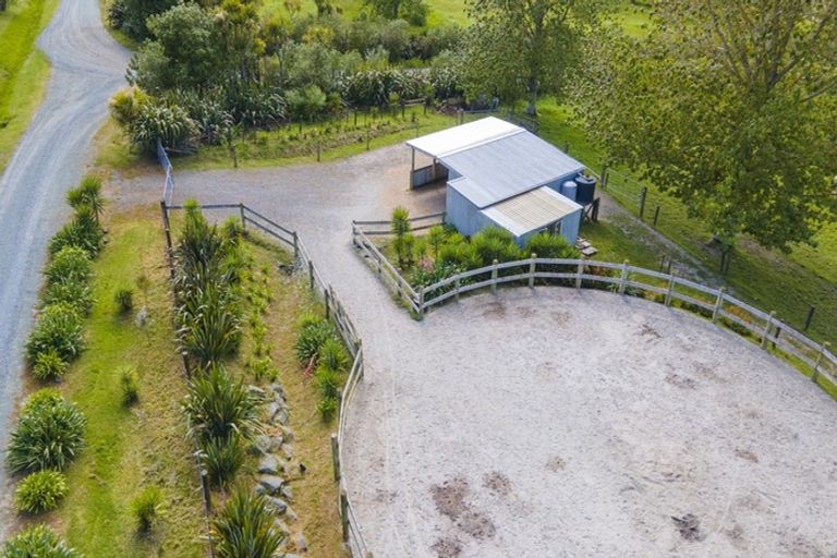 Photo of property in 39 Lara Lane, Kaiwaka, 0573