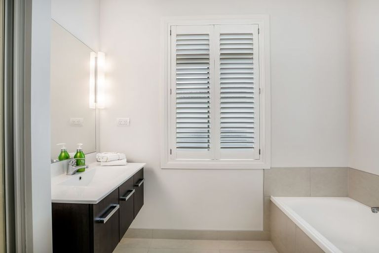 Photo of property in 24 Trecarne Street, Karaka, Papakura, 2113