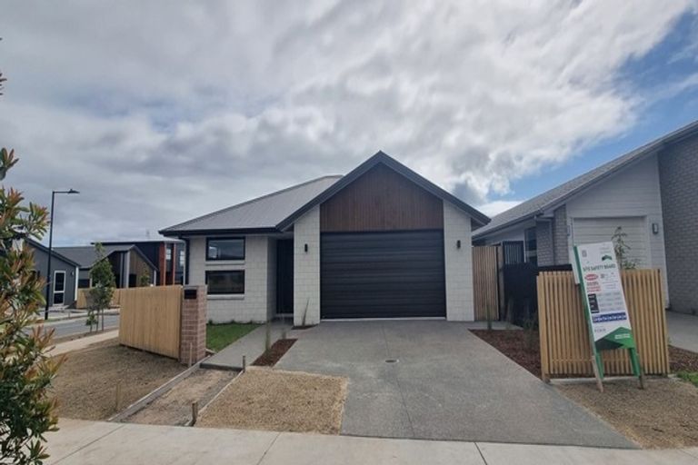 Photo of property in 11 Empire Crescent, Papamoa, 3118