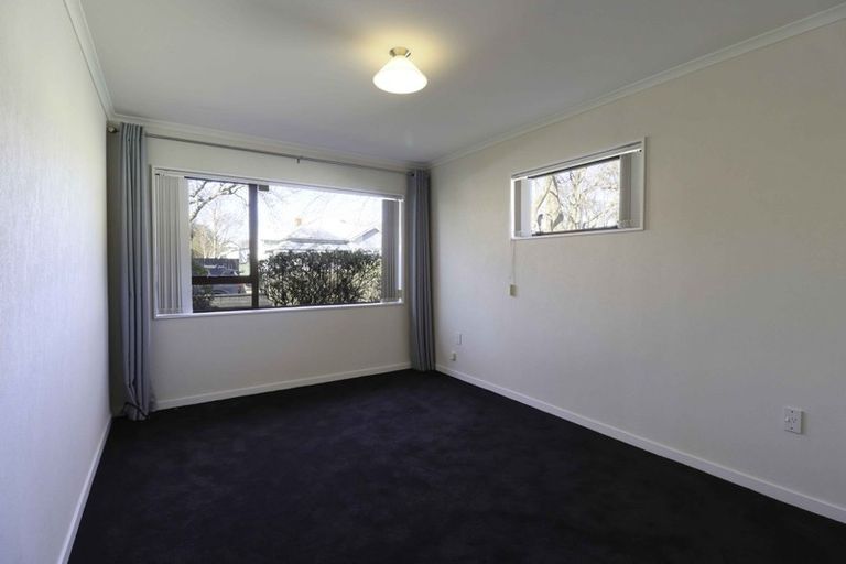Photo of property in 9 Rolleston Street, Hokowhitu, Palmerston North, 4410