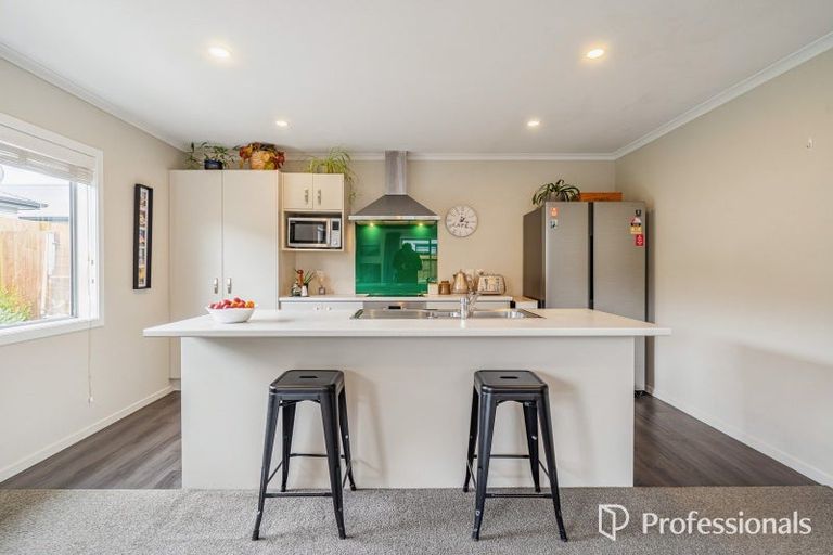 Photo of property in 98 Farmer Crescent, Taita, Lower Hutt, 5011