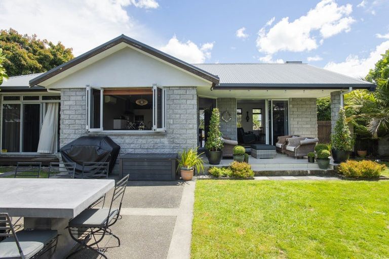 Photo of property in 13 Parkview Place, Riverdale, Gisborne, 4010