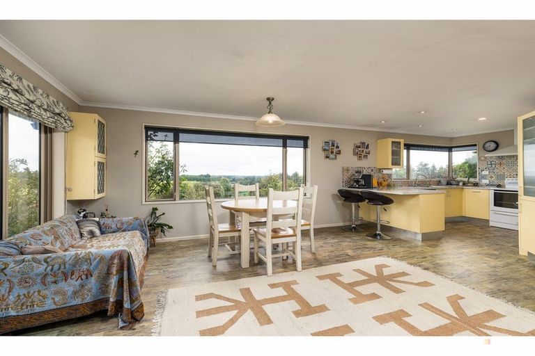 Photo of property in 151 Garlands Road, Waimate, 7979