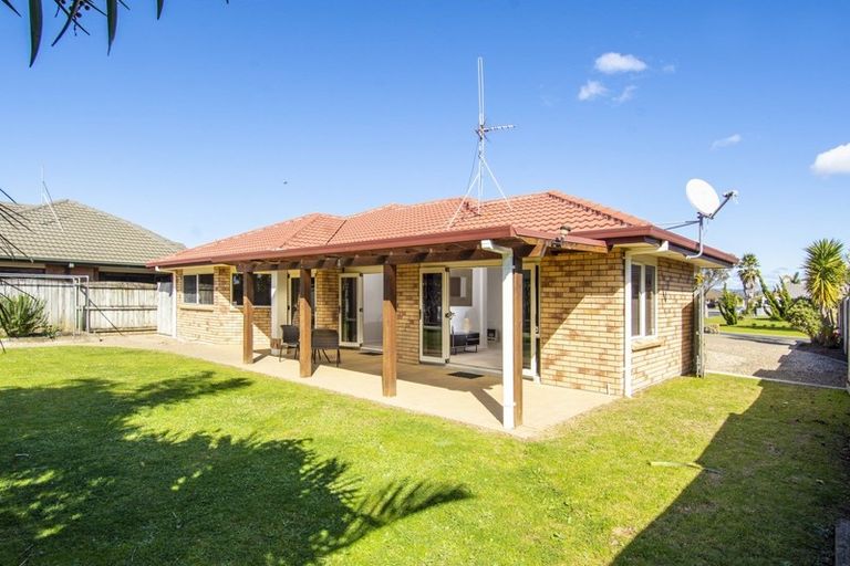 Photo of property in 17 Francevic Avenue, Mount Maunganui, 3116