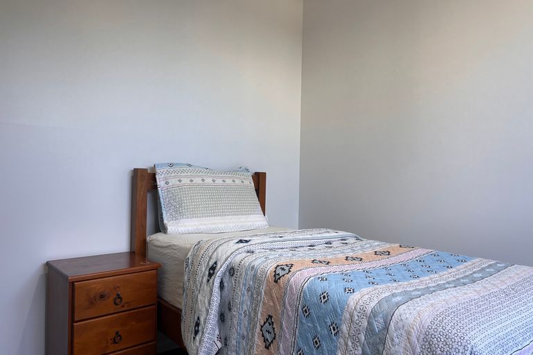 Photo of property in 1/3 Thornhill Place, Sockburn, Christchurch, 8042