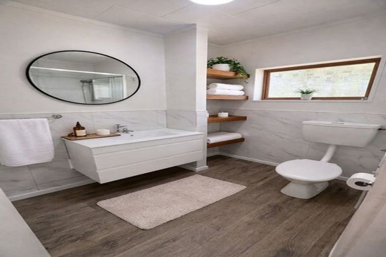 Photo of property in 16 Island View Terrace, Waikanae Beach, Waikanae, 5036