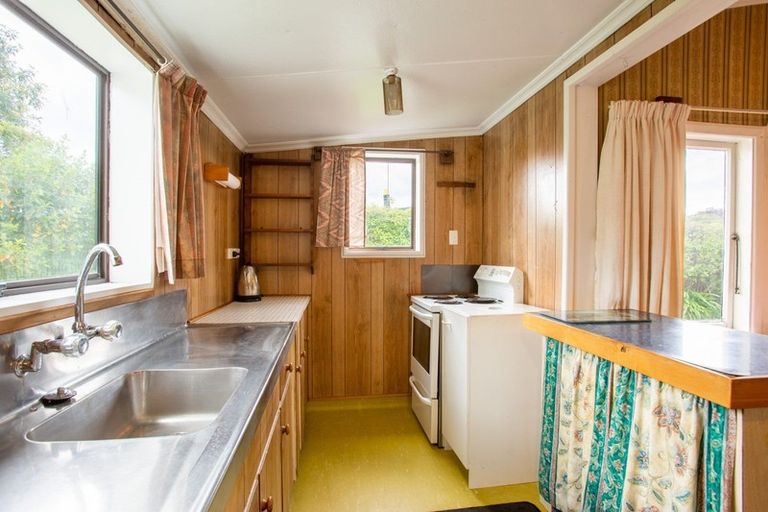 Photo of property in 35 Thyra Street, Dannevirke, 4930