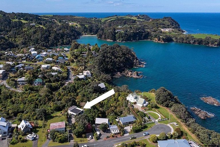 Photo of property in 27 Cotterell Street, Leigh, 0985