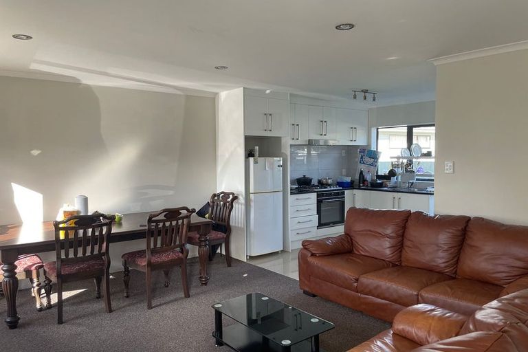 Photo of property in 8 Foxlaw Street, Randwick Park, Auckland, 2105