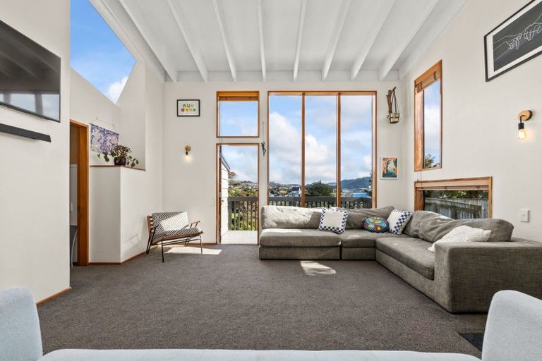 Photo of property in 7 Ayr Place, Papakowhai, Porirua, 5024
