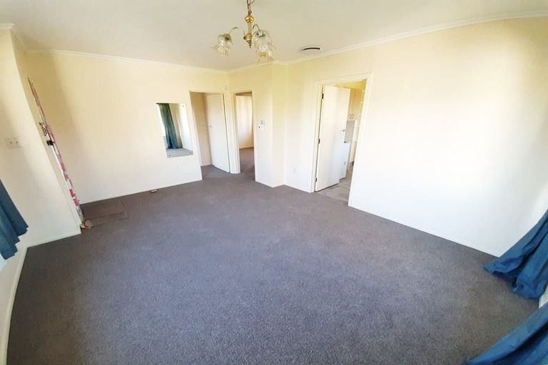 Photo of property in 2/27 Exmouth Road, Northcote, Auckland, 0627