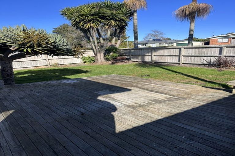 Photo of property in 8 Landscape Road, Pukekohe, 2120