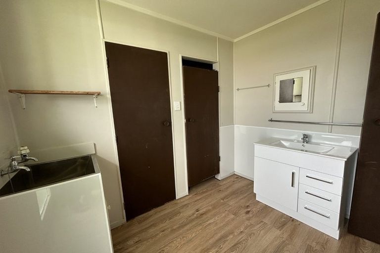 Photo of property in 120 Queens Avenue, Frankton, Hamilton, 3204