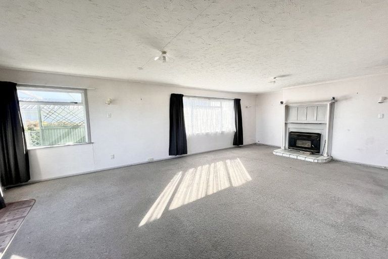 Photo of property in 1 Kapiti Terrace, Castlecliff, Whanganui, 4501