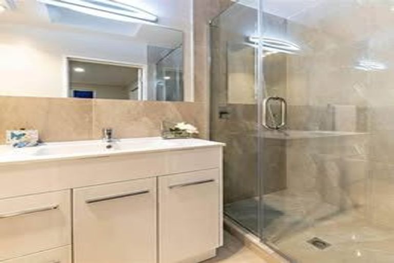 Photo of property in 10 Warbler Crescent, Papakura, 2110