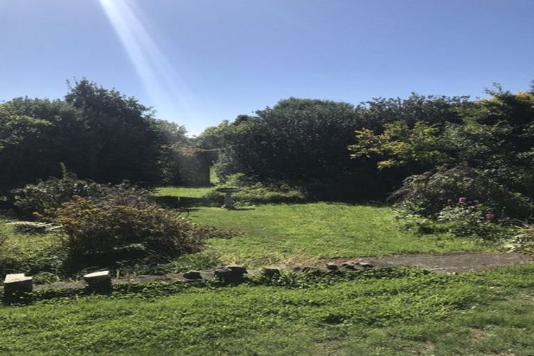 Photo of property in 16 Huia Street, Waikanae, 5036