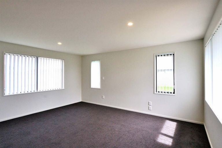 Photo of property in 77 Sutherland Drive, Kaiapoi, 7630