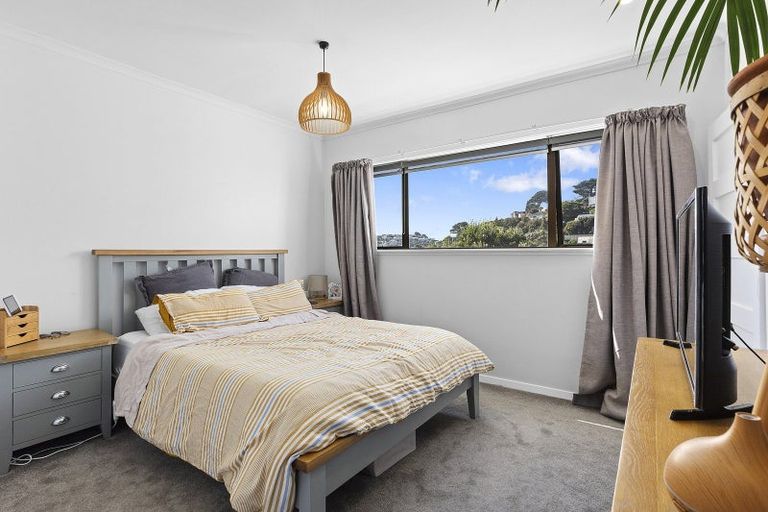 Photo of property in 14 Leveson Street, Strathmore Park, Wellington, 6022