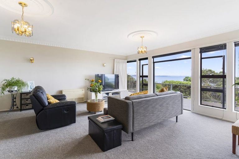 Photo of property in 146 Pacific Parade, Army Bay, Whangaparaoa, 0930