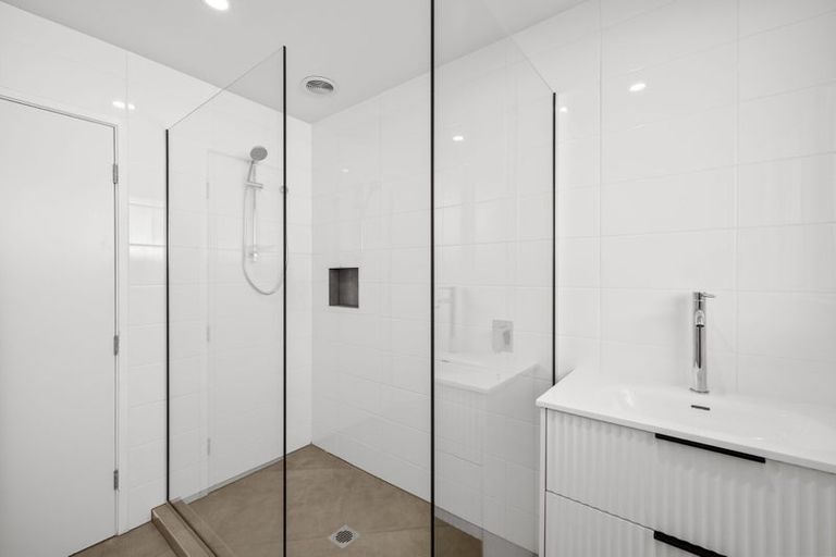 Photo of property in 222a Waimairi Road, Ilam, Christchurch, 8041