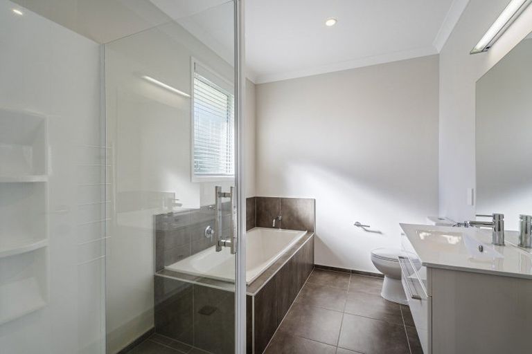 Photo of property in 8 Britannia Dell, Pauanui, Hikuai, 3579