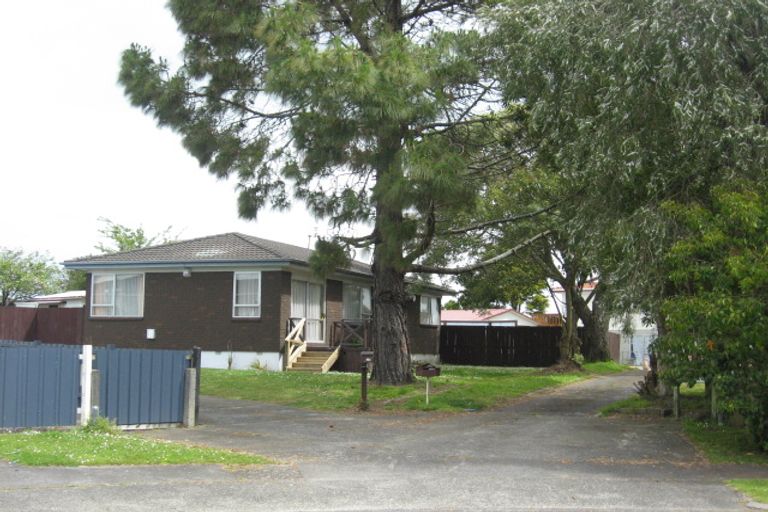 Photo of property in 20 Benton Place, Manurewa, Auckland, 2102