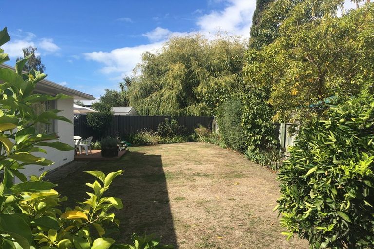 Photo of property in 2/34 Te Aute Road, Havelock North, 4130