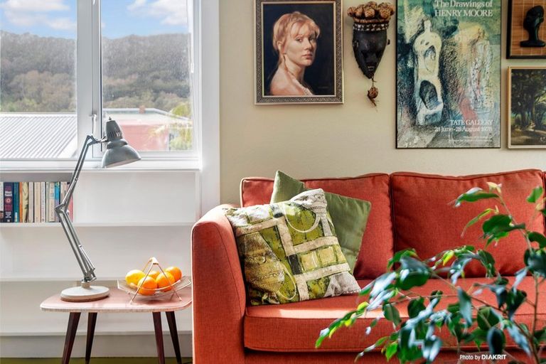 Photo of property in Victoria Court, 8/4 Queen Street, Mount Victoria, Wellington, 6011