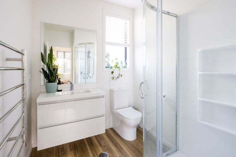 Photo of property in 2/4 Duncan Road, Saint Andrews, Hamilton, 3200