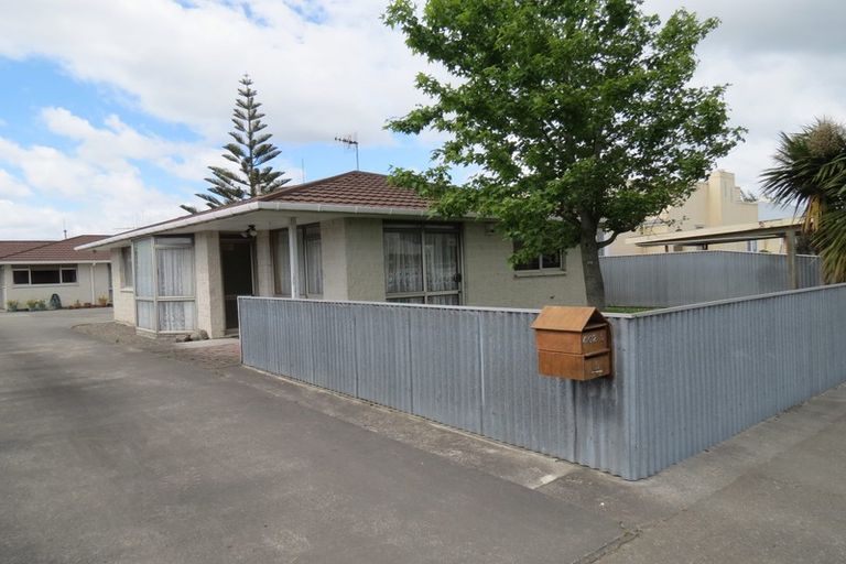Photo of property in 402a Tremaine Avenue, Takaro, Palmerston North, 4412