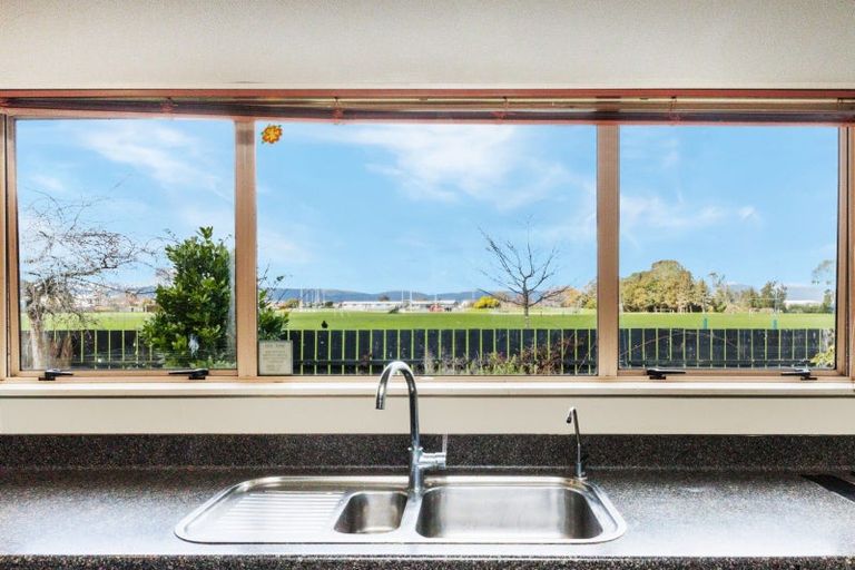 Photo of property in 119 John F Kennedy Drive, Milson, Palmerston North, 4414