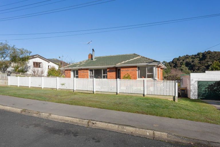 Photo of property in 61 Martin Road, Fairfield, Dunedin, 9018