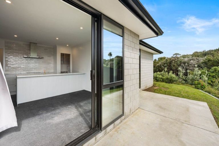 Photo of property in 19 Tahuna Minhinnick Drive, Glenbrook, Waiuku, 2681