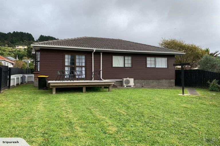 Photo of property in 342c Main Road, Tawa, Wellington, 5028