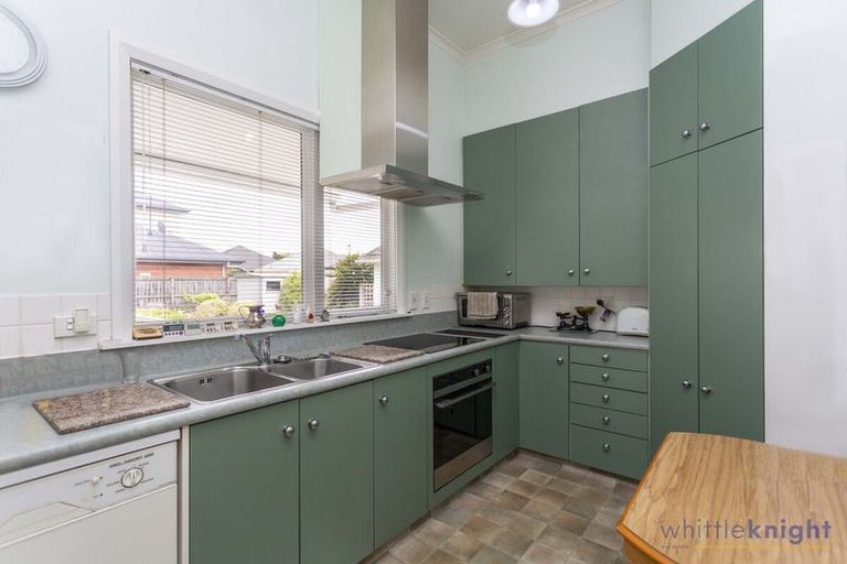 Photo of property in 17 Euston Street, Riccarton, Christchurch, 8041