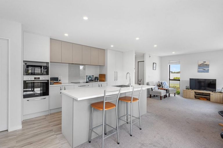 Photo of property in 53 Whitburn Avenue, Halswell, Christchurch, 8025