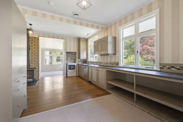 Photo of property in 19 Ongo Road, Hunterville, 4730